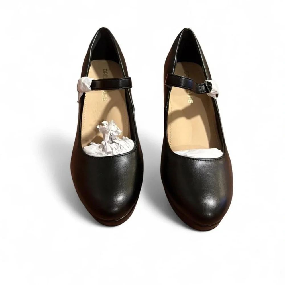 New Adorable faux leather black Maryjane heels 7‎
